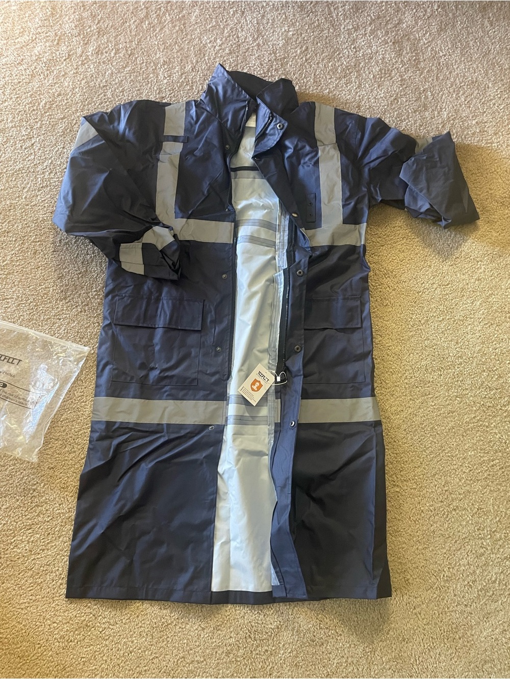 High-Visibility Navy Long Safety Rain Coat with Reflective Stripes Size M -New